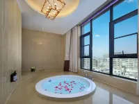 Vienna International Hotel (Guilin Wanda High-speed Railway Station) Hotels near Diecai
