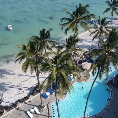 Sai Rock Beach Hotel & Spa