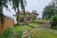 Onion Garden And Natural Hotspring Hotels near Mount Batur