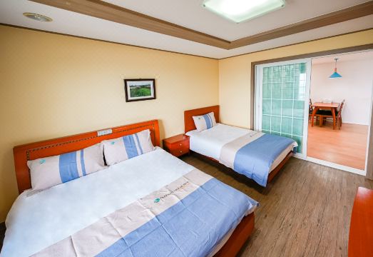 메가리조트 썸네일