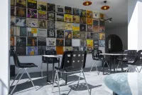 Eleven Records Vintage · Super Atmosphere, Nostalgic Tone, Meisu Hotels near Zhoubaozhong Jiangjun Memorial Hall