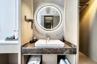 Meibo Light Luxury Hotel (Anqing Renmin Road Pedestrian Street Branch) Hotels in Anqing