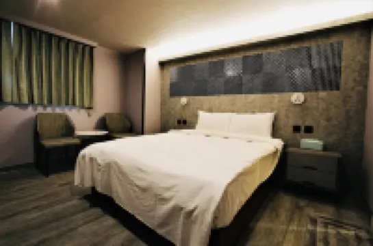 Jinhong Hostel Hotels near Ningxia Night Market