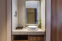 Homeinn Plus Hotel (Weifang Wolong East Street Dongfang Road Gude Plaza) - 3-Star