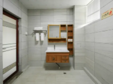 龍陵熱水塘温泉酒店 龍陵酒店