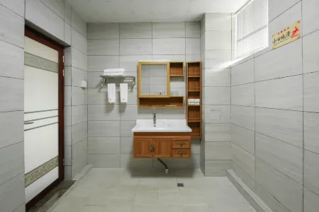 Longling Hot Spring Hotel