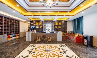 Kangding Xinduqiao Shengshi Tianhua Hotel