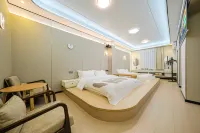 Qiyu Homestay - Balkoner