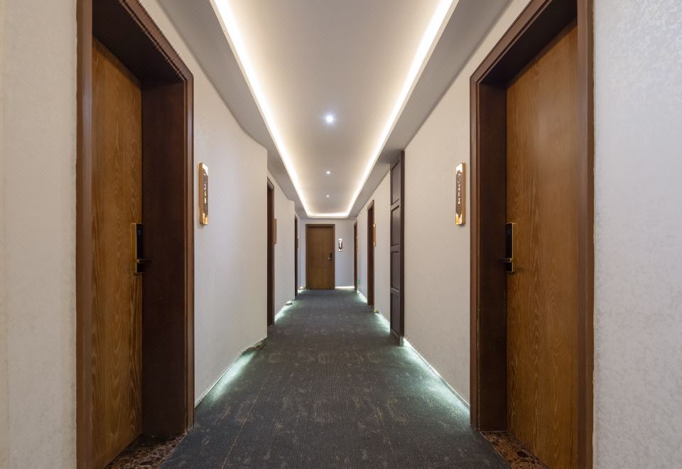 2. 충칭 루서 강 ..