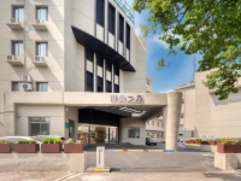 Feiman Star Movie Hotel (Huzhou Yilin Street) Hotels near Yishang Street