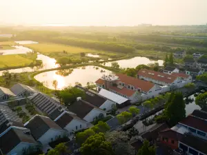 Jiangnan House  Yangcheng Lake