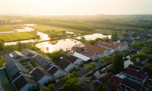 Jiangnan House  Yangcheng Lake
