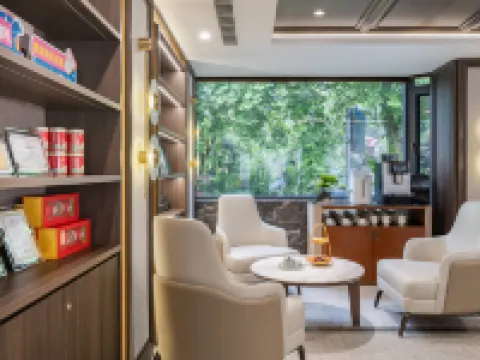 Lushan Zhihong Hotel (Meilu Store, Guling Street, Mount Lushan Scenic Zone) Hotels in Lu Shan