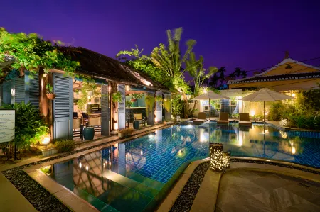 Maison Vy Hotel Hoi An Отели рядом с достопримечательностью «Thay Pagoda»