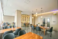 GreenTree Inn (Shaoxing Shangyu Xiaoyue Yuyao store) - อีสปอร์ต