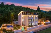Anji Yunqian Homestay - インフィニティプール