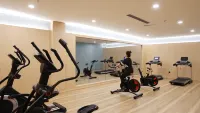布爾津夜光城假日飯店