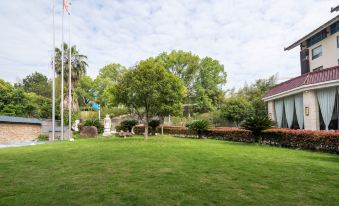 Starway Hotel (Wuyishan Tourist Resort)
