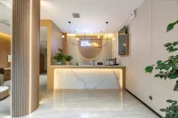 Elong ME Hotel (Jingzhou Gong'an Tongyun Bus Station Xinda Plaza)