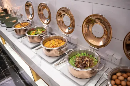 World Hotel (Cangzhou Qingxian Branch) Отели в г. Цинсянь