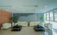 B2 Nakhon Sawan Boutique & Budget Hotel - parking