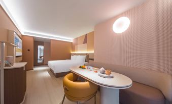 Orange Lanzhou Xiaoxihu Subway Station Hotel