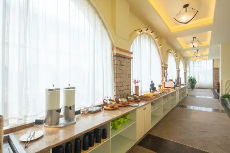 Kintang Bay Pexia Apartment Hotel Отели рядом с достопримечательностью «Triton Bay»