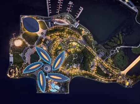 InterContinental Shanghai Harbour City Отели рядом с достопримечательностью «Shanghai Astronomy Museum»