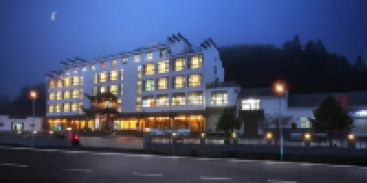 Selenium-themed Inn In West Huangshan City