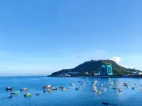 Joi Home Beachfront Hotels near Express Ship Harbour