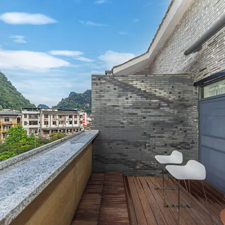 LOHOUSE Lijiang Resort Hotel (Yangshuo Yitian Xijie Pedestrian Street Store)