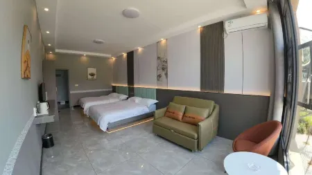 Wuluo Lakeside Hotel