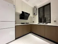 Guya Light Luxury B&B (Longwangtou Beach Branch)