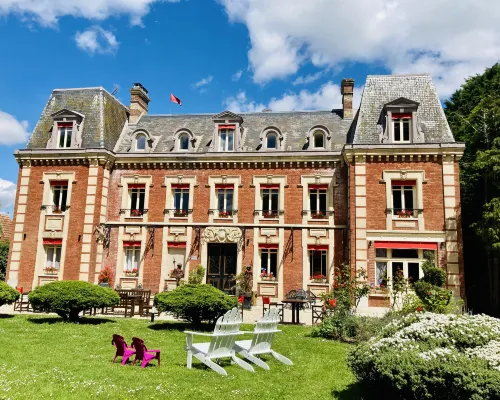 Logis Hôtel Château Corneille 외르 호텔