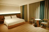 Tianmen Junjia Hotel Limited Company Donghu Branch