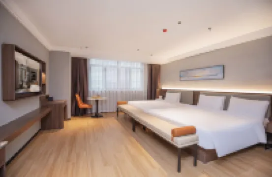 Qingmu Platinum Hotel (Nanjing Confucius Temple Scenic Belt)