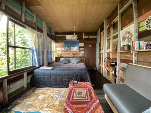 ห้องเตียงใหญ่ (บ้านมุจลินทร์)