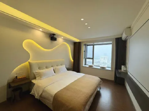 Taiyuan Hidden and Prosperous Homestay (Railway Station Branch) Hotel berhampiran Kuil Confucian