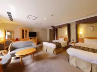 Kanazawa Hakuchoro Hotel Sanraku -Natural Hot Spring- Hotels near Shima