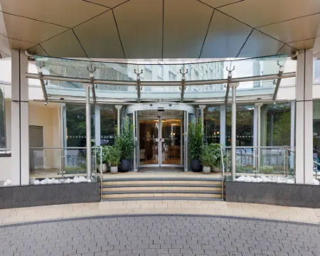 Crowne Plaza LONDON - GATWICK AIRPORT by IHG Hotels in Crawley