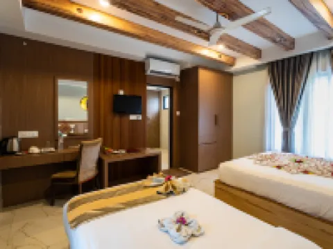 Hotel Seven Limited Hotels in Sauraha