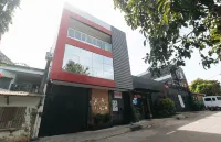 RedDoorz @ Walk Inn Apartelle Antipolo Hotels in Baras