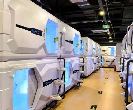 캡슐 호텔 내부