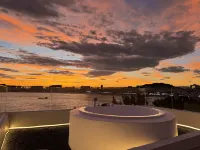 Dongshan Bay Man Scenic Apartment (Nanmen Bay) - Mountain view
