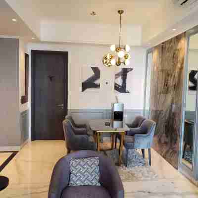 Central Royal Apartments by Emily in Jakarta Rooms