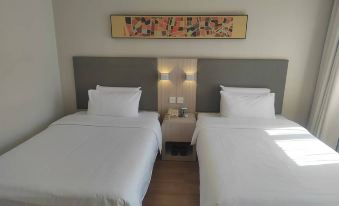 HanTing Hotel (Shenyang Liming Square Subway Station)