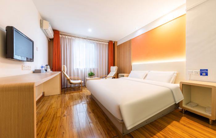 Yijia Hotel
