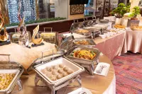 Regal Riverside Hotel