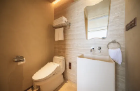 Hushan Yunyin Qingshan Cliff Hotel