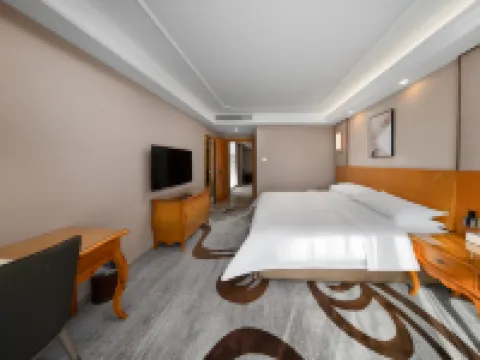 維也納酒店（含山鑫樂廣場店） 含山酒店